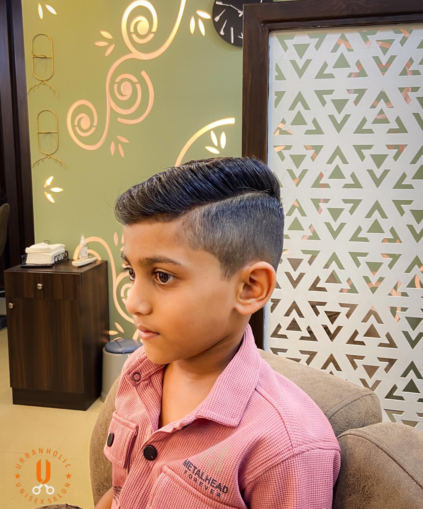 Crisp kid's side fade