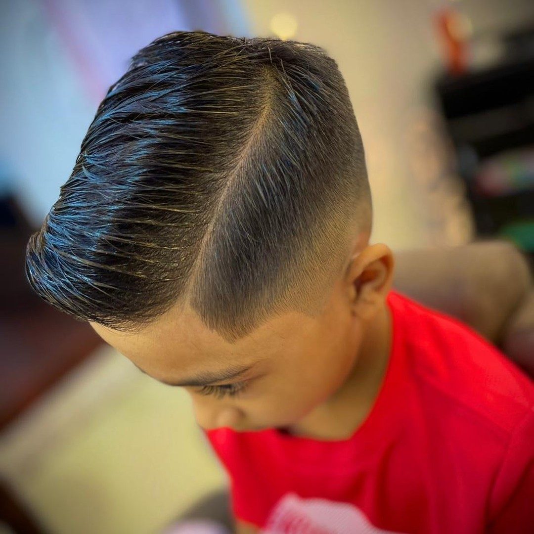 Men's side-part fade